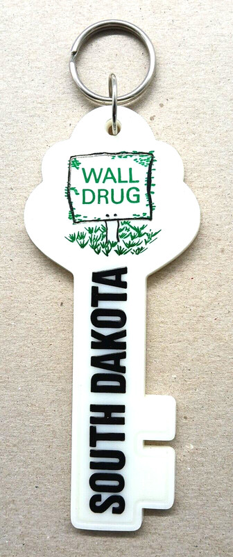  VINTAGE WALL DRUG KEY ADVERTISING KEYRING/KEYCHAIN/FOB 
