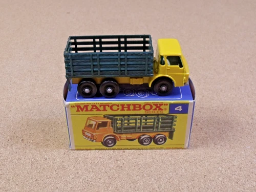 OLD VINTAGE LESNEY MATCHBOX # 4 DODGE STAKE TRUCK ORIGINAL BOX