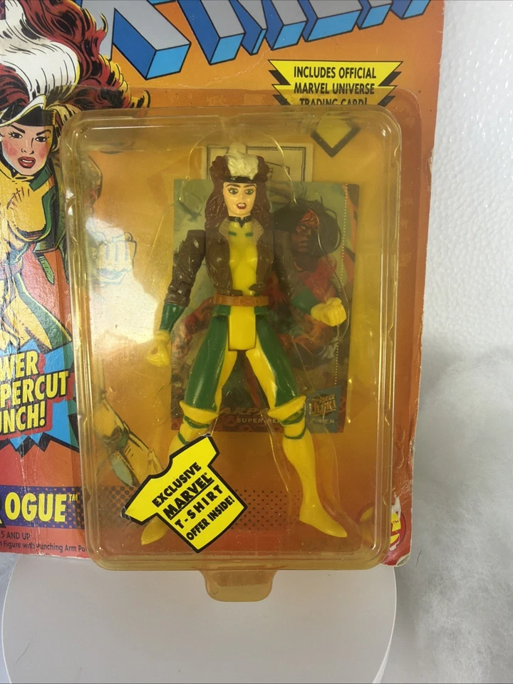 X Men Marvel Comics Rogue - Figura de acción Toy Biz 1994 de colección en caja de tarjetas dañada Foto 2 de 4