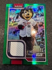 🔥 2026 Topps Celebration – T.C. Bear Mascots Jersey Relic Green Foil /99 🔥