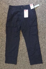 New Wrangler Men's Relaxed Fit Flex Cargo Pants w/ Tech Pocket - 30 x 30 - BLACK