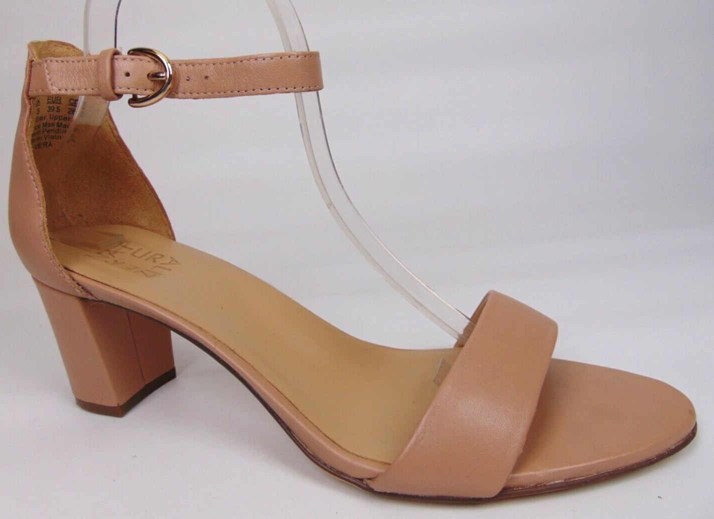 Naturalizer Women's Vera Ankle Strap Block Heel. Sandal Size 9.5 Narrow