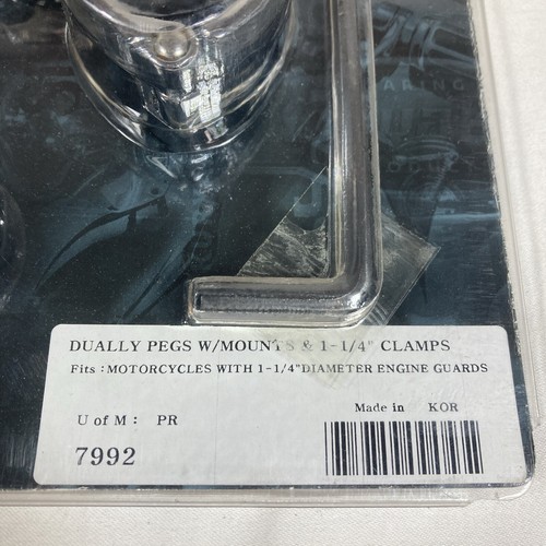 Kuryakyn 7992 Chrome Dually ISO Foot Pegs w/ 1-1/4" Engine Guard Clamps - Picture 4 of 6