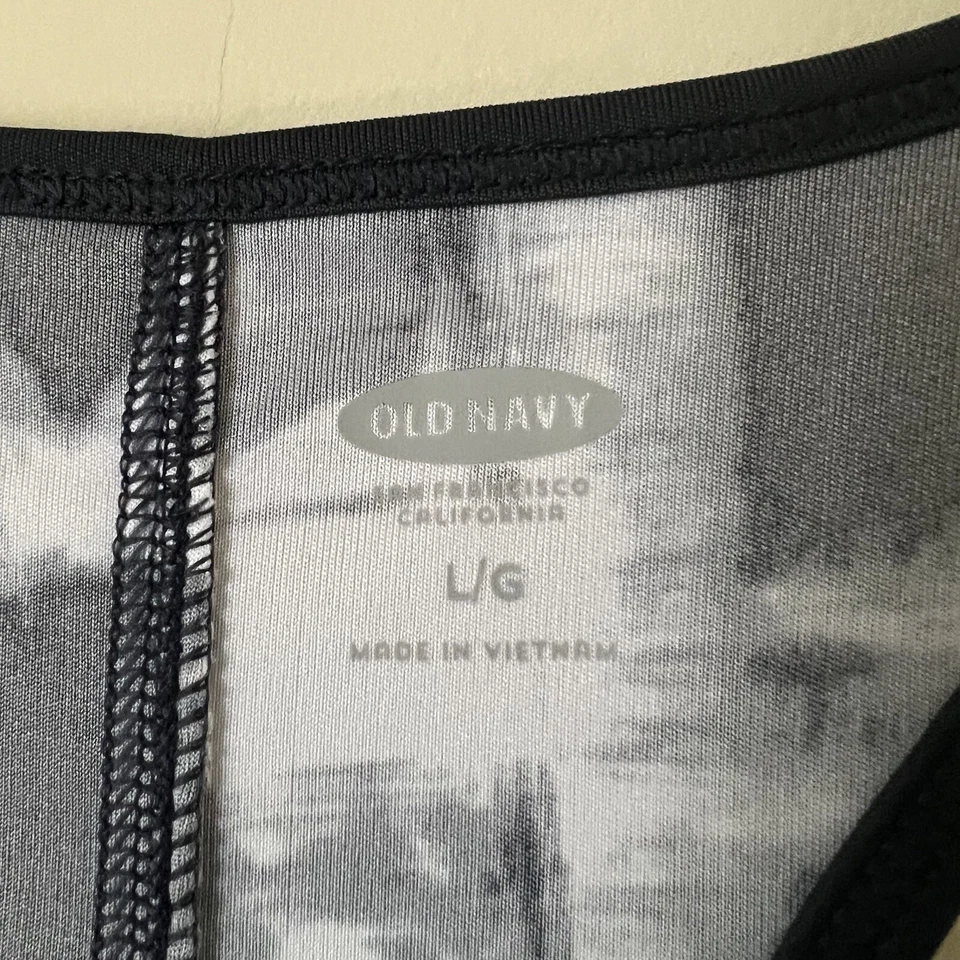 Old Navy Women Shirt Size Large Athletic Racer Back Exercise Tank - Image 4 of 4