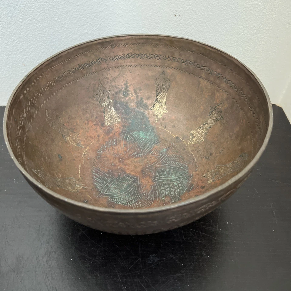 Antiguo cuenco pedestal de cobre grabado persa indio del siglo XIX 8,5" X 4,5" Foto 3 de 4