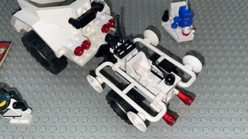 Lego Vintage LL Space Futuron # 6875 & 6885-Crater Crawler both 100% complete