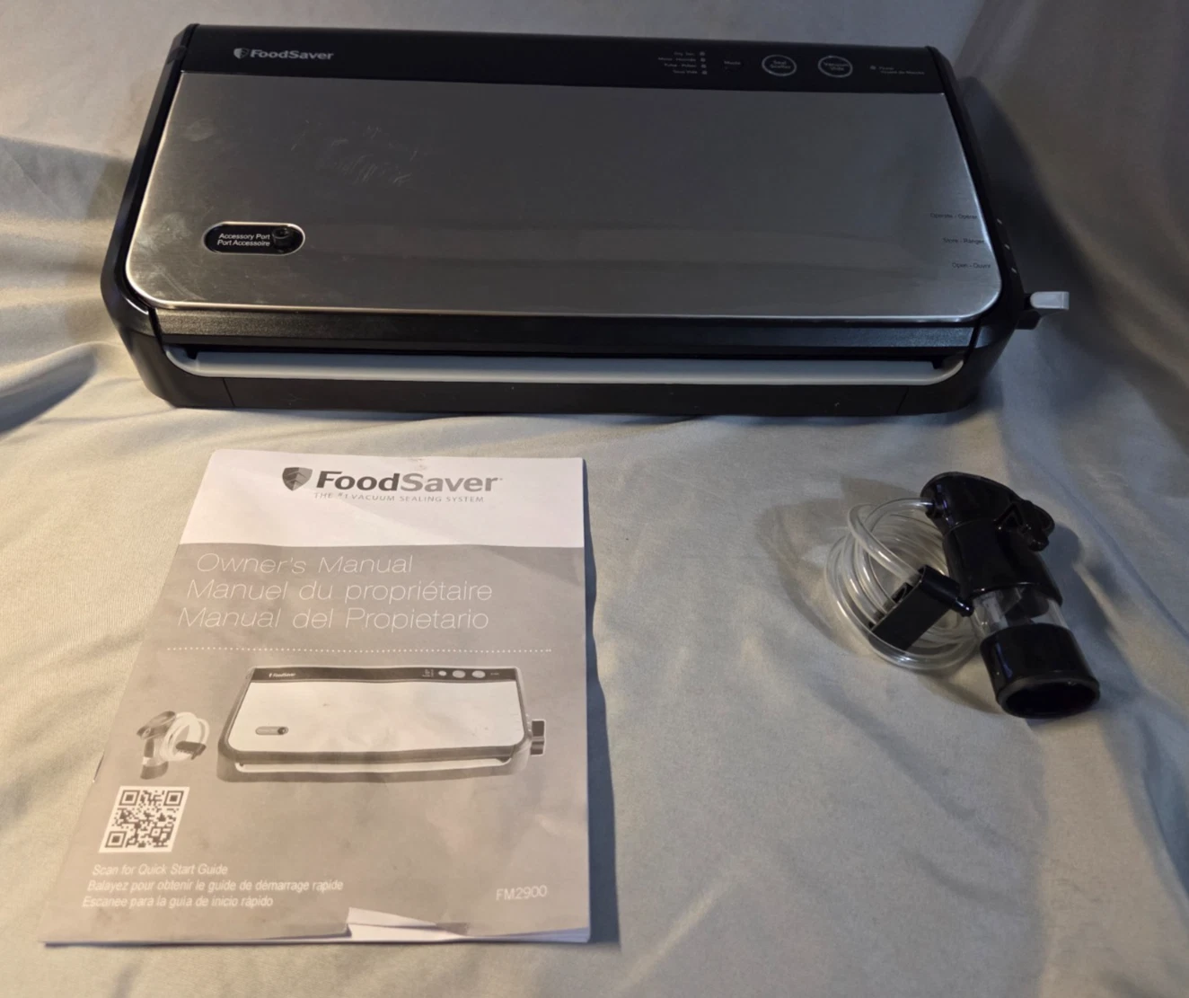 FoodSaver Vacuum Sealing System Sealer FM290 Food Saver w/ Accessory Hose
