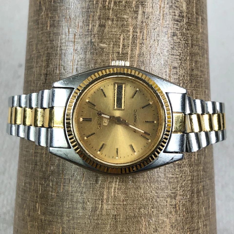 Reloj Automático Vintage Seiko 5 Mujer 4206-0510 Acanalado Día Fecha Dos Tonos 6 3/4" Foto 2 de 4
