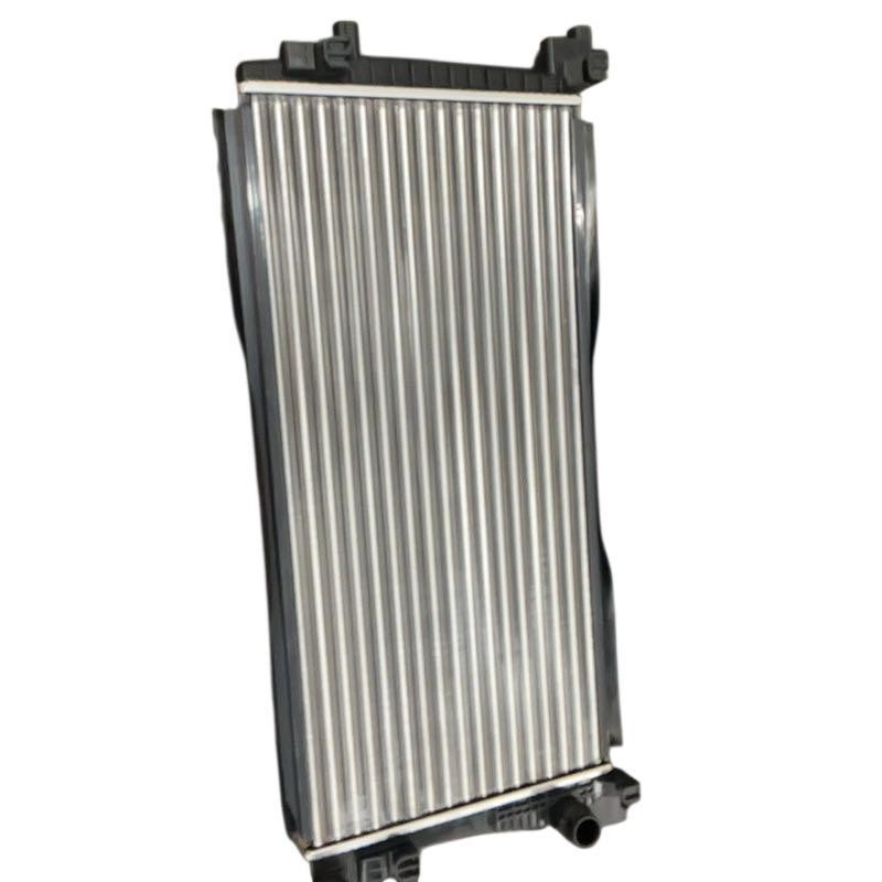 Radiateur VALEO Golf 7 Variant 735557 - Refroidissement Moteur Aluminium