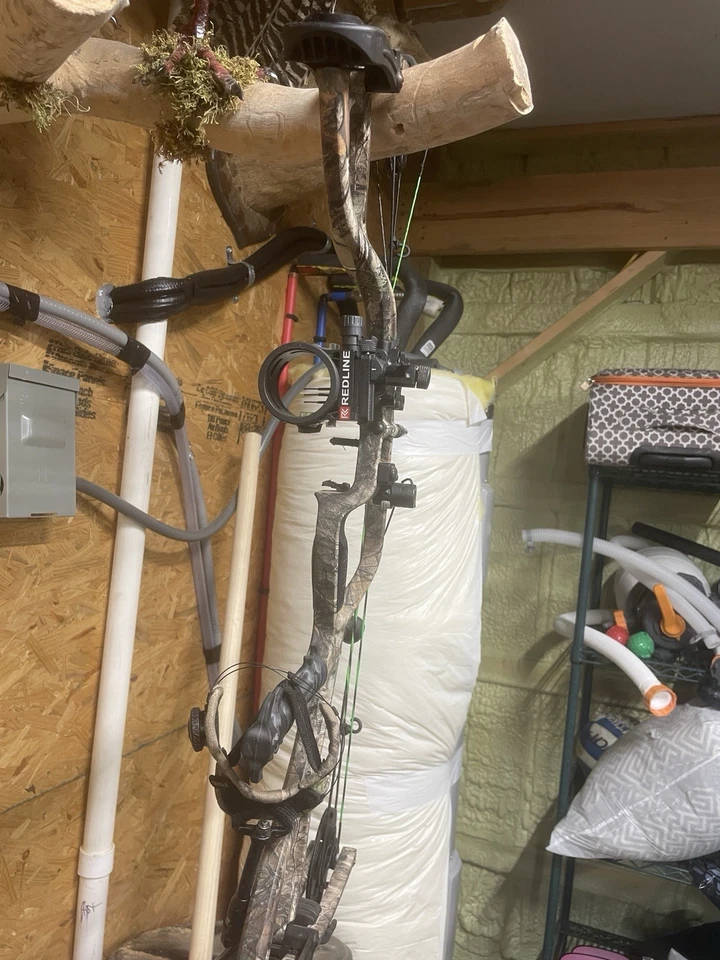 Hoyt Charger Compound Bow - Image 2 of 4