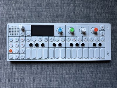 Teenage Engineering OP-1 Synthesizer Sampler - Original Box + Analog Hard Case