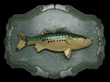 TI13104 VINTAGE 1970s  TROUT FISH  COMMEMORATIVE BELT BUCKLE