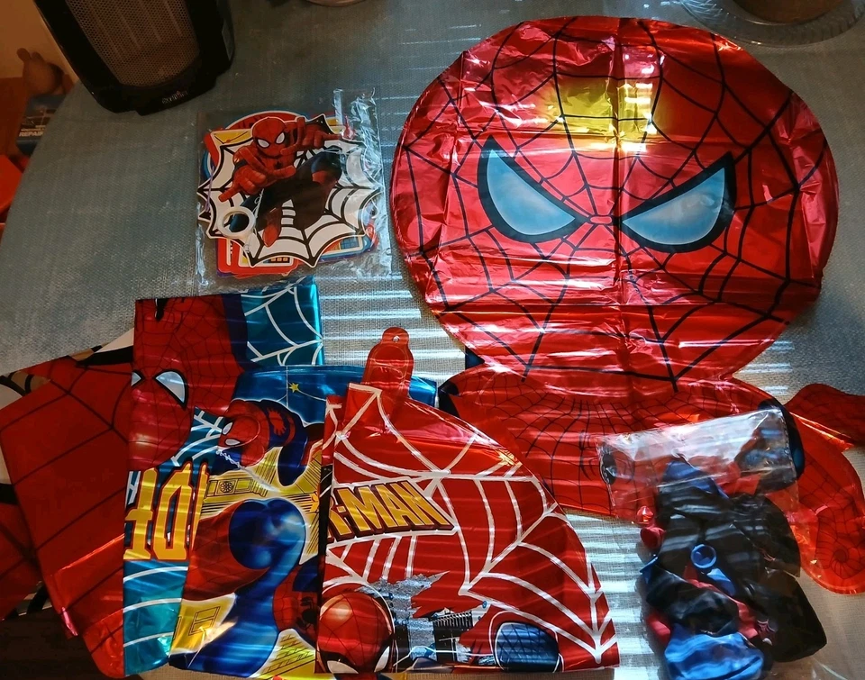 Juego de decoración de fiesta de feliz cumpleaños tema Spiderman 38 piezas globos y letras NUEVO Foto 2 de 4