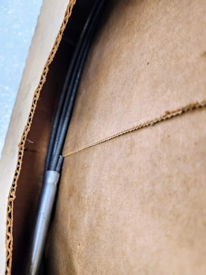 Mango de montaje de cable de liberación de capó Corvette 58-62 C1 OEM NOS GM leer a continuación Foto 3 de 3