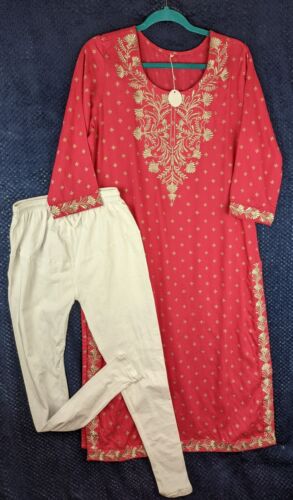 Pink Rayon Embroidered Chikankari Kurti With Inner Pants Set - Picture 12 of 13