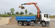 Grab lorry hire and mini digger hire, soil, rubble and green waste removed
