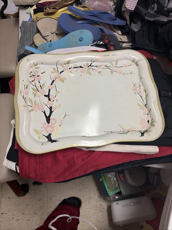 Large Rectangular Floral Serving Tray w/ Handles, Glossy Plastic White Pink