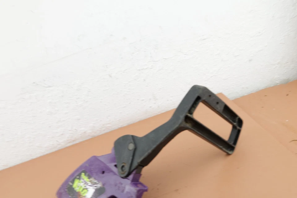 Motosierra Poulan Wild Thing 2375 freno de cadena OEM 530-054838 (para piezas) Foto 2 de 4