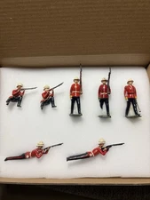 BRITAINS SOLDIERS CAST IRON LEAD  FIGURE  LOT # 12 British