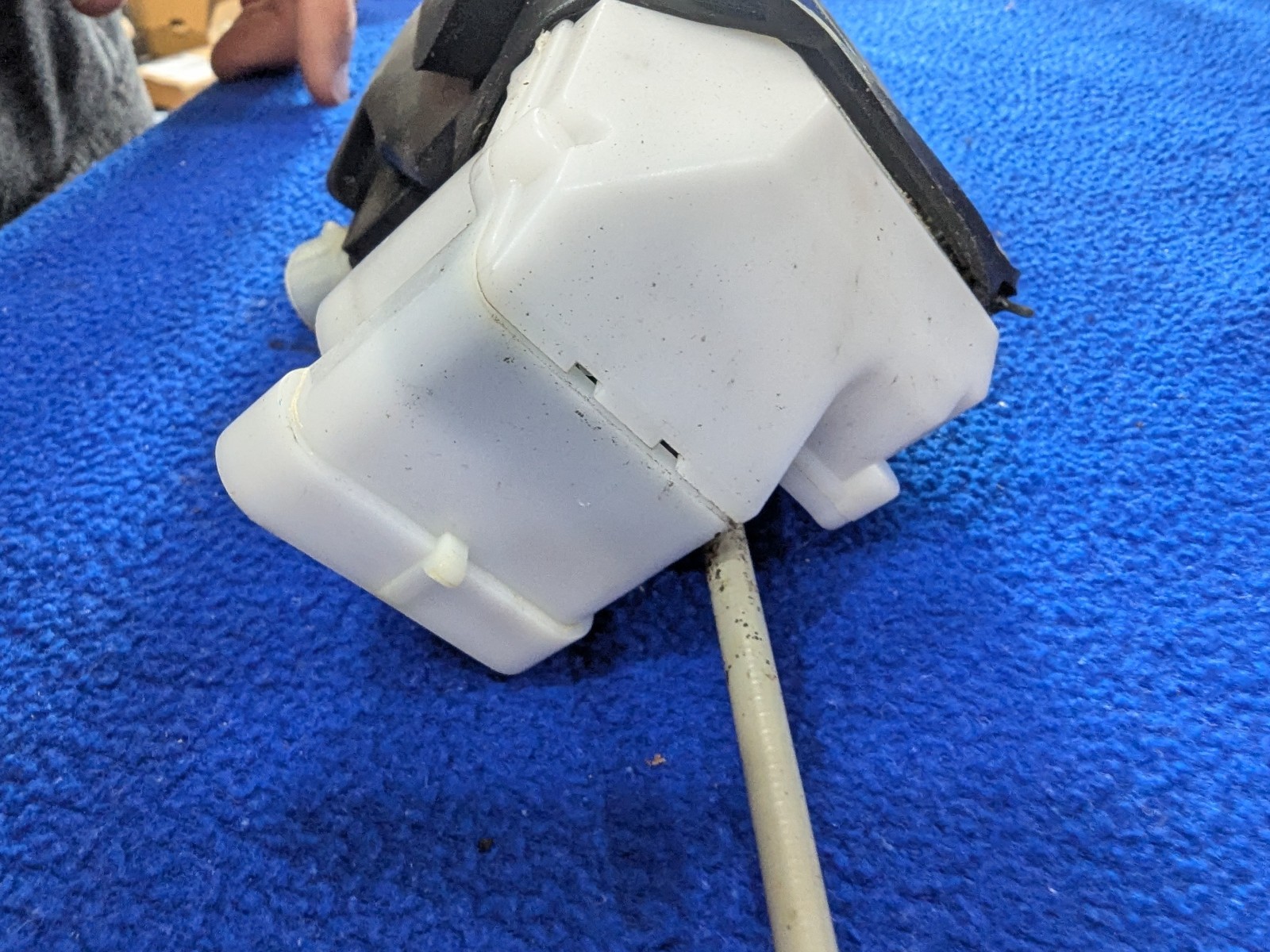 Maserati GranTurismo 2009-2019 Right Door lock actuator