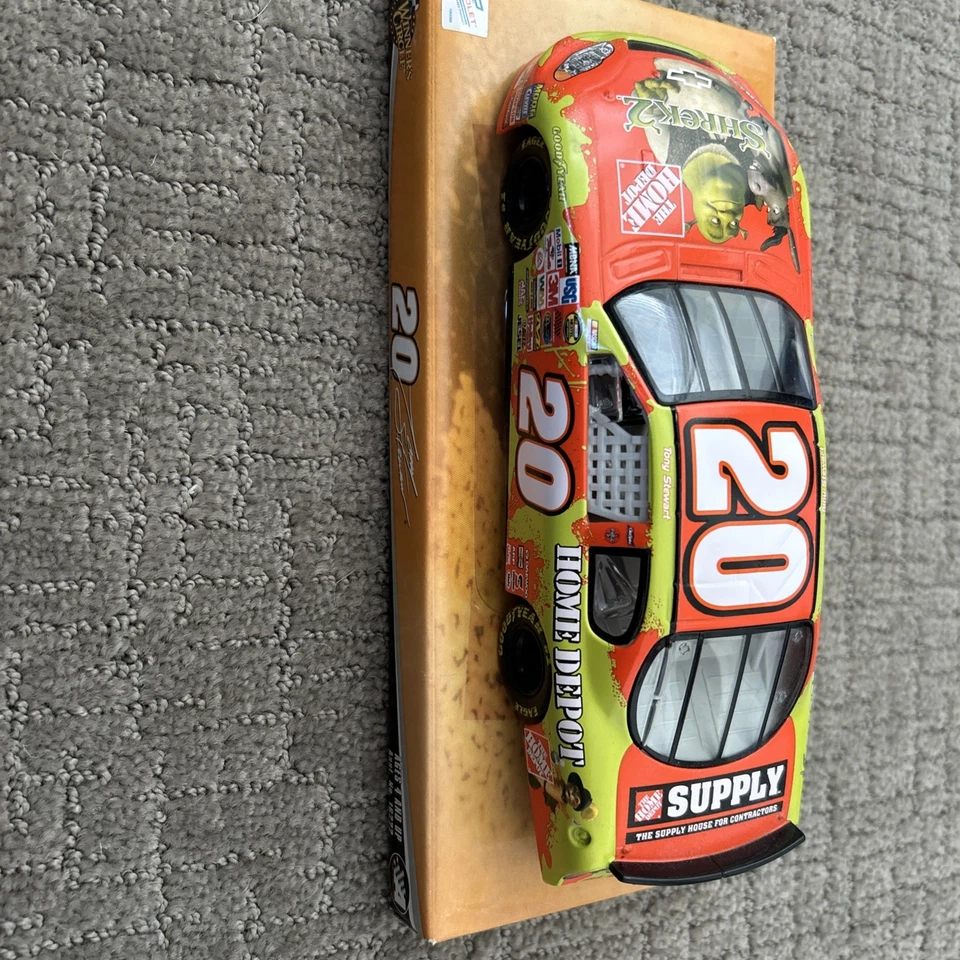 Tony Stewart #20 Home Depot 1:24 DIECAST Shrek 2 2004 Monte Carlo Winners Circle - Image 4 of 4