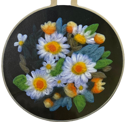 LOOPS & THREADS Needle Felting KIT Stamped Design White DAISY FLOWERS with Hoop