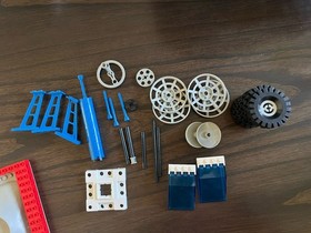 LEGO Space: Space Supply Station (6930) No Instructions INCOMPLETE READ