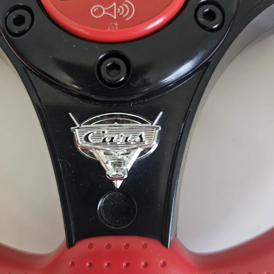 Volante Disney Pixar Cars 3 Lightning McQueen Rev N Roll Rojo Probado Funciona Foto 3 de 4