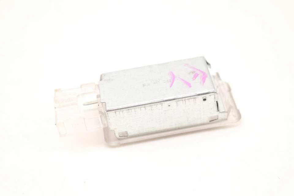 VW PASSAT CC 2009-2012 - Luz interior transparente 7L0947415 Foto 2 de 4