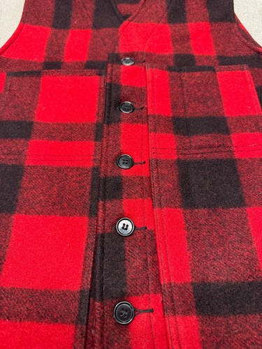 Filson Vest Size 40 (M) Style 20 Mackinaw 100% Virgin Wool USA Made Red Plaid - Picture 3 of 6