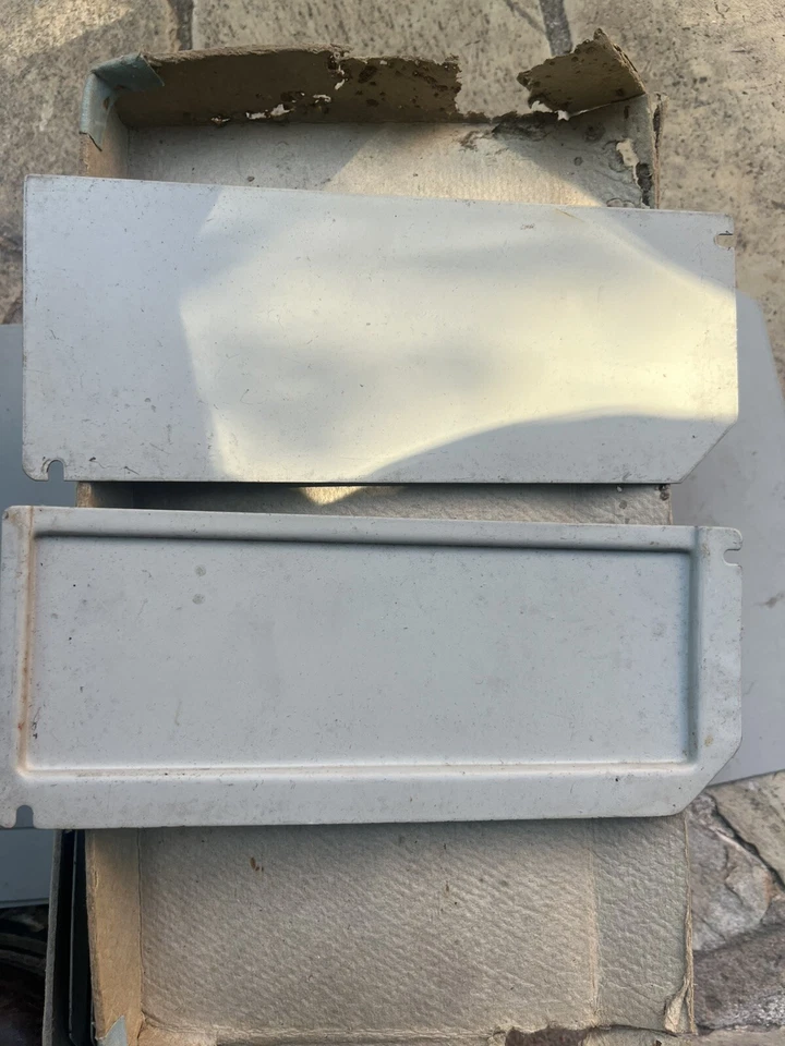 Cubierta de radio SAAB 96 1964 1965 1966 1967 2 tiempos/bullnose N.O.S Foto 2 de 2