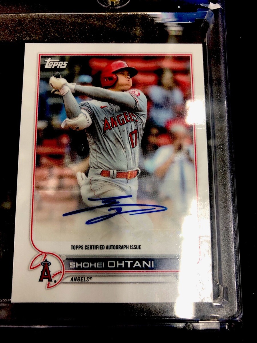 2022 Topps Mini Mike Trout/ Shohei Ohtani Dual Autographed Book