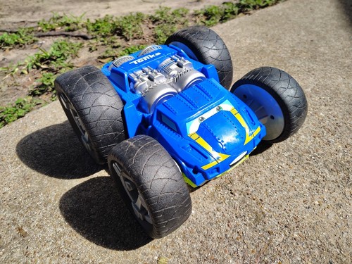 Tonka Chuck & Friends Flip Bounce Back Racer NO Remote Blue/Green R/C Car 2010 - Picture 2 of 5