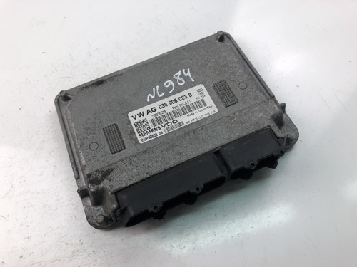 VW POLO 9N Motorsteuergerät ECU 03E906023B 18048083