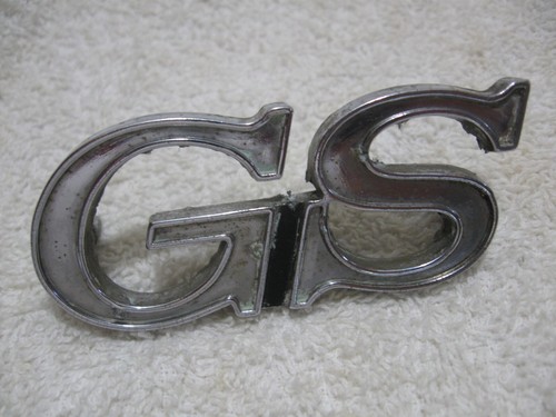 Vintage Collectible Metal GS Emblem-BUICK-2 Door-350-400-455 - Picture 5 of 5