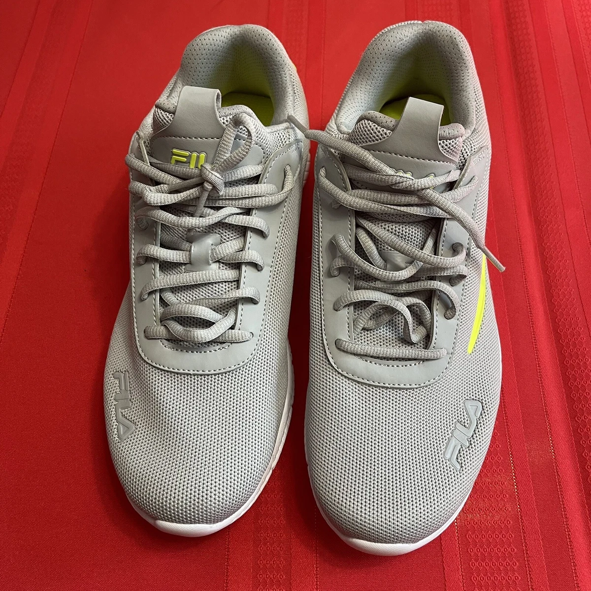 Fila shoes cheap color yellow