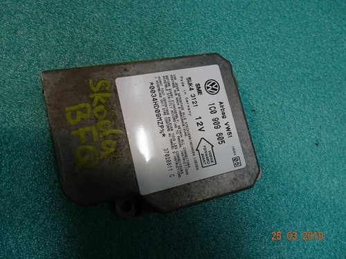 Skoda Octavia I Combi (1U5) 1.6 Airbagsteuergerät 1C0909605