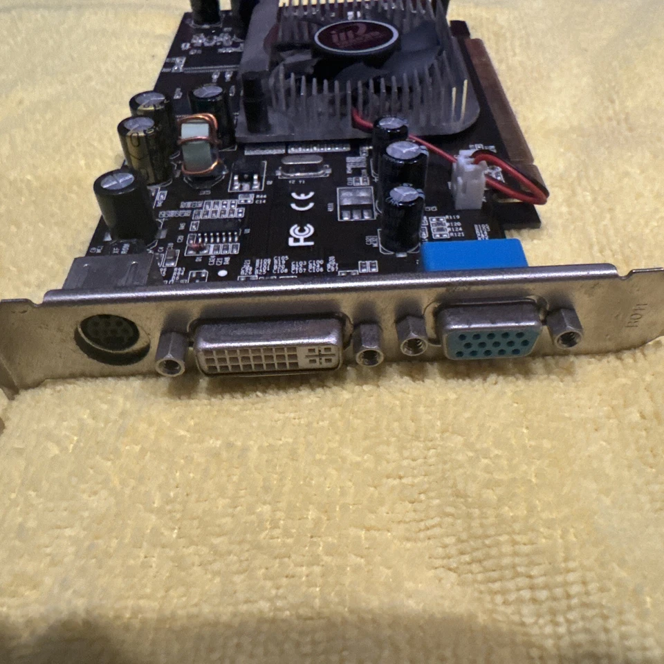 Inno3D GeForce 7300 GT 256MB 128 bit DDR3 PCIE Video Graphics Card - Image 3 of 3