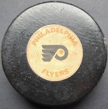 Circa 1979-1983 Philadelphia Flyers Game Used Hockey Puck NHL VTG Leach Barber