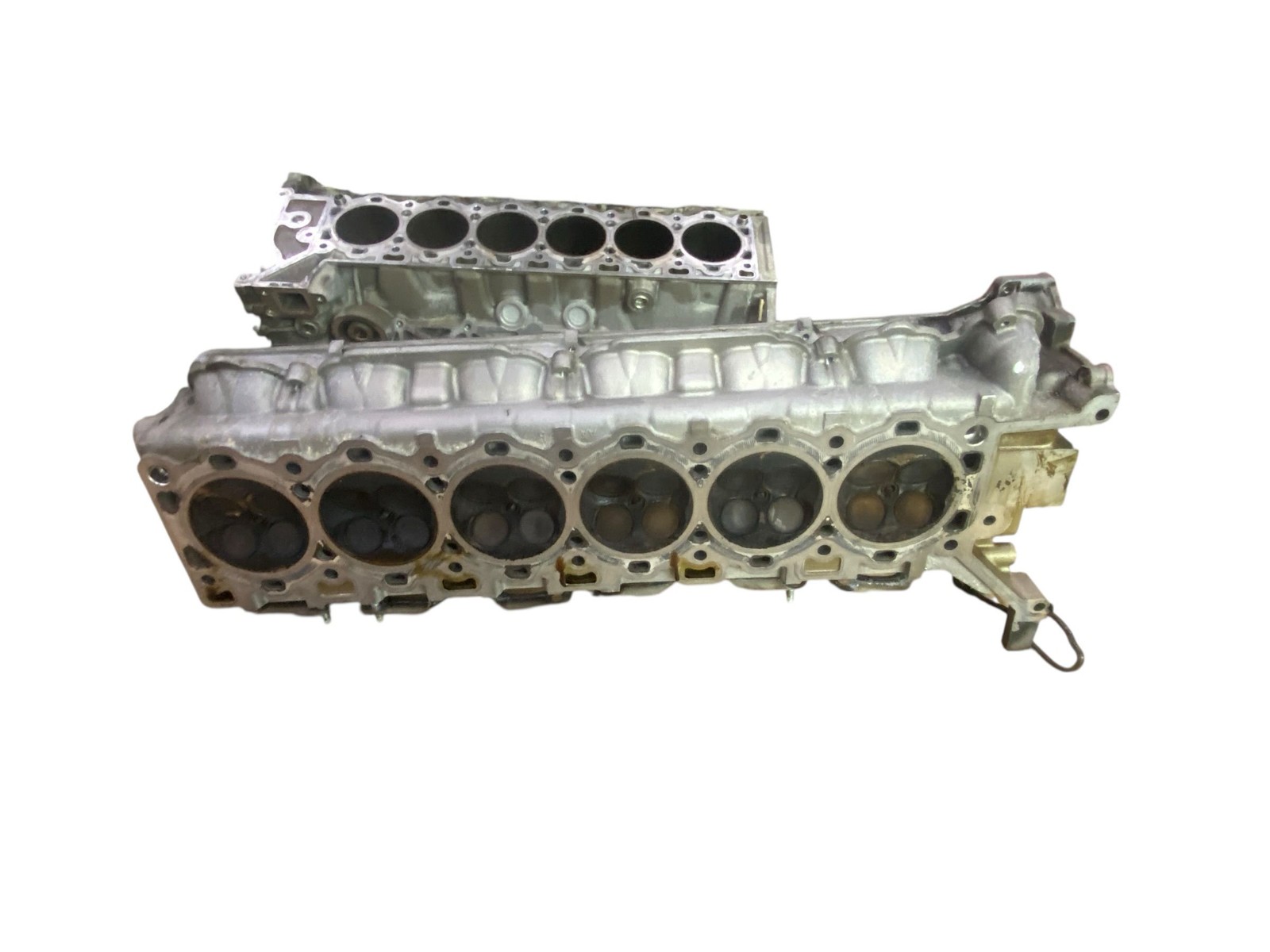 2010-2014 Aston Martin Rapide DDAJ 6.0L RWD LEFT SIDE ENGINE CYLINDER HEAD *58K*