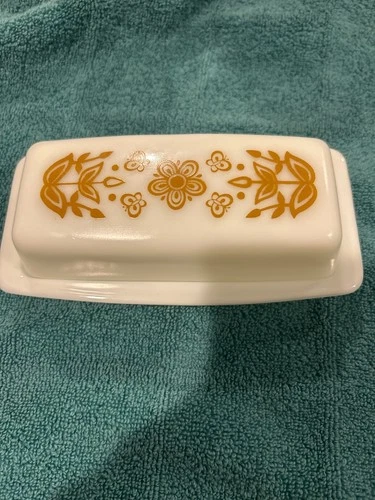 Corelle Pyrex Butterfly Gold Covered Butter Dish Vintage Rectangle Yellow Daisy