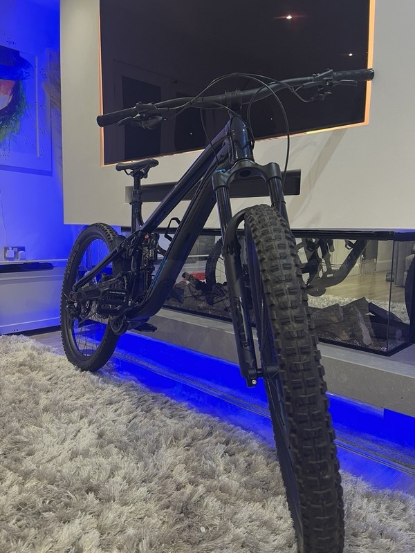 Trek slash 8 gen 6 2026