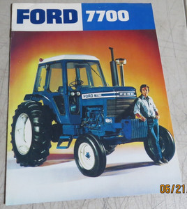 NICE VINTAGE 1970s FORD 7700 TRACTOR SALES CATALOG 7pgs L()()K No Reserve!