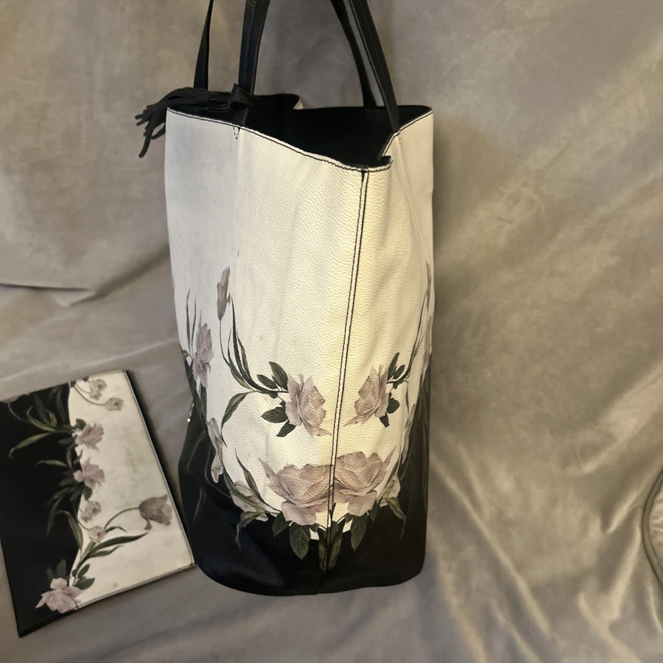 Ted Baker 'Benitta' Shopper Bag Black / White / Pale Purple Flowers - Image 3 of 4