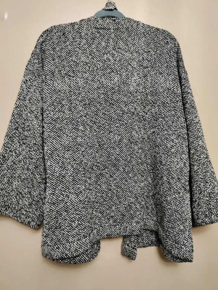 Chaqueta Kimono Eileen Fisher Tweed Talla XL Negro Blanco Algodón Orgánico Moderna Usada en Excelente Condición Foto 3 de 4