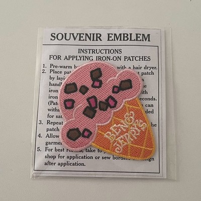 Ben & Jerry's Eistüte Eis  Ice Cream Cone Iron On Patch Aufbügler Aufnäher rosa