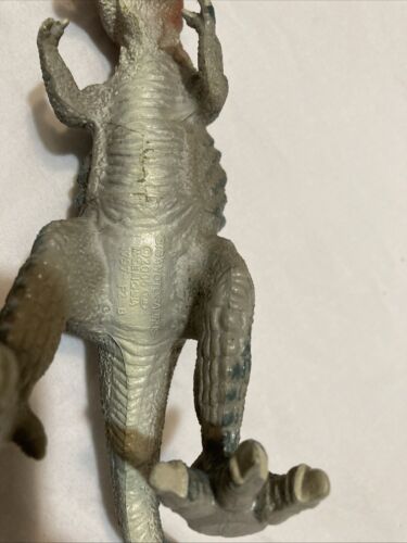 GIGANOTOSAURUS DINOSAURIER SPIELZEUG 2006 TM FIGUR - Bild 4 von 5