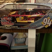 1998 Racing Champions 1:24 scale Stock Car 94 Bill Elliott MAC BRAND NEW NASCAR