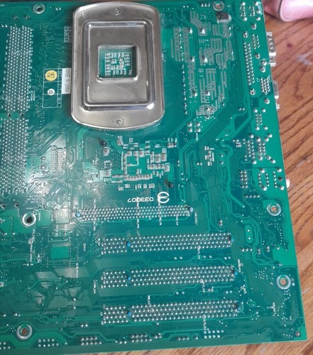 FIC K8M-800M MOTHERBOARD 53-81682-29, With 1 1/4 GB Ram + AMD Sempron 3100+ CPU. - Picture 9 of 10