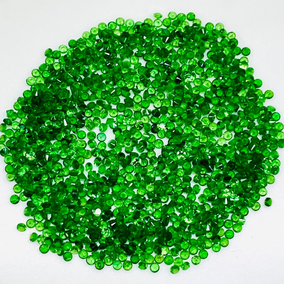 100 Pcs Natural Tsavorite 1.6mm Round Diamond Cut Loose Dazzling Green Gemstones - Image 3 of 4
